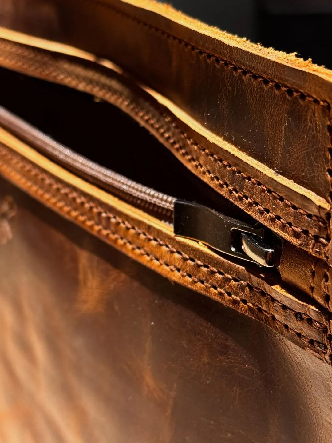 Unisex Leather Handbag