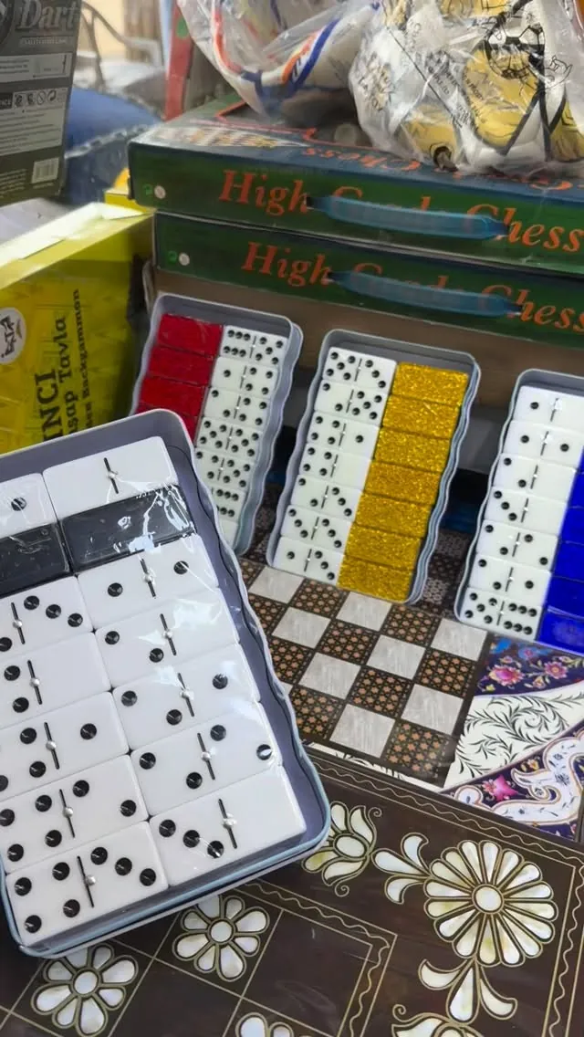 Dominoes Set