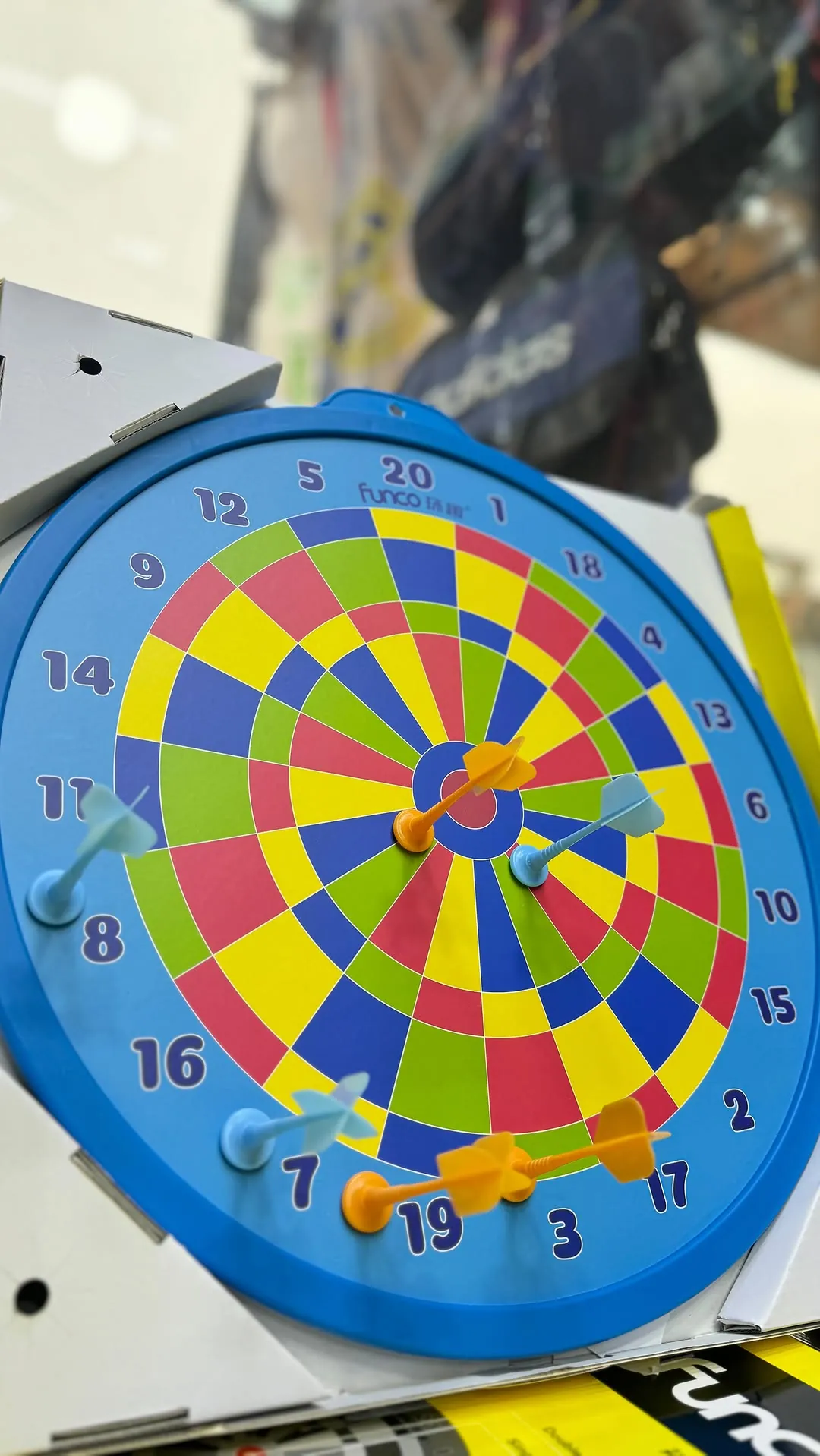 First Class Magnetic Dartboard