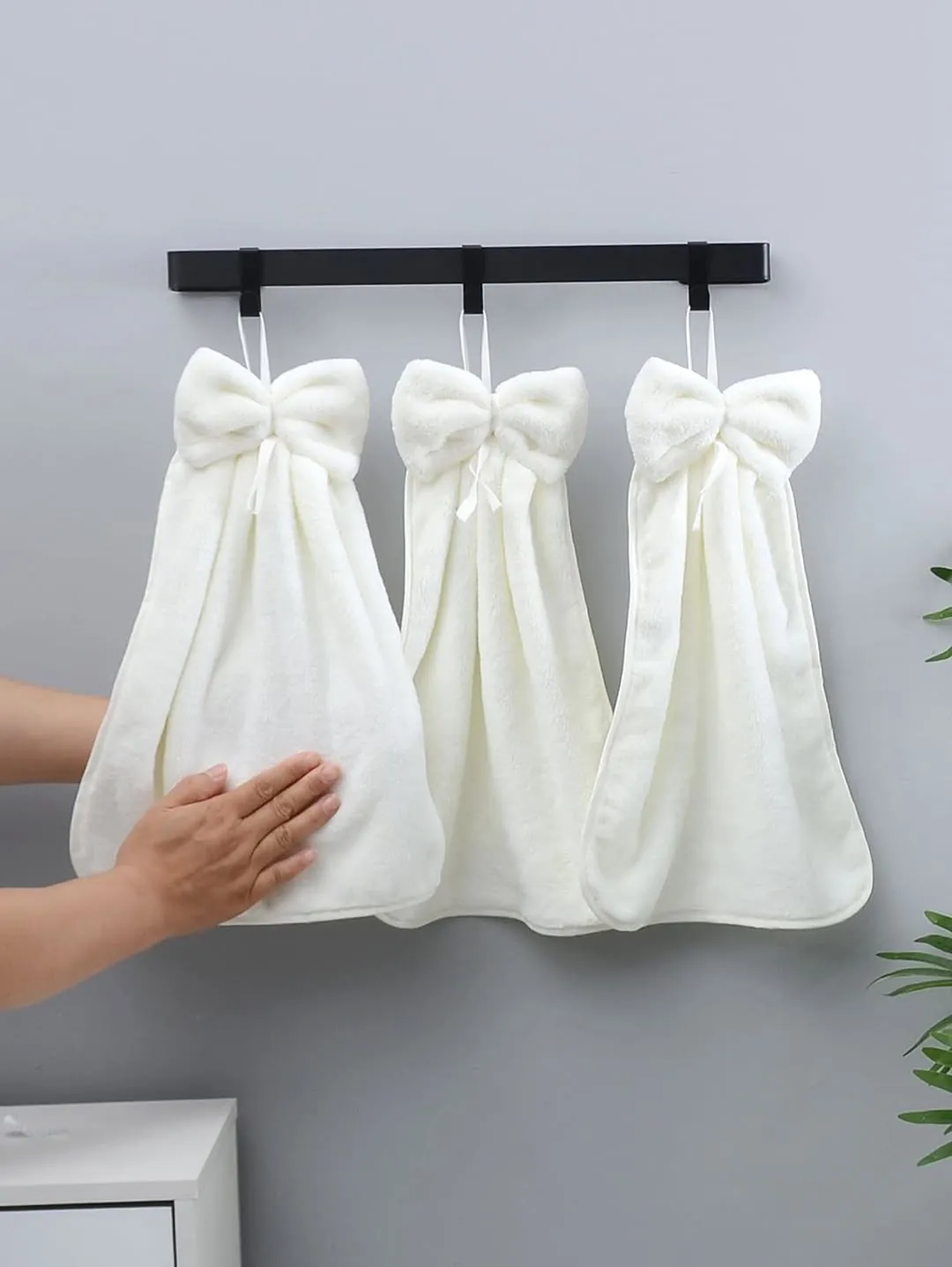 Pink Bow Bathroom Accessory Set