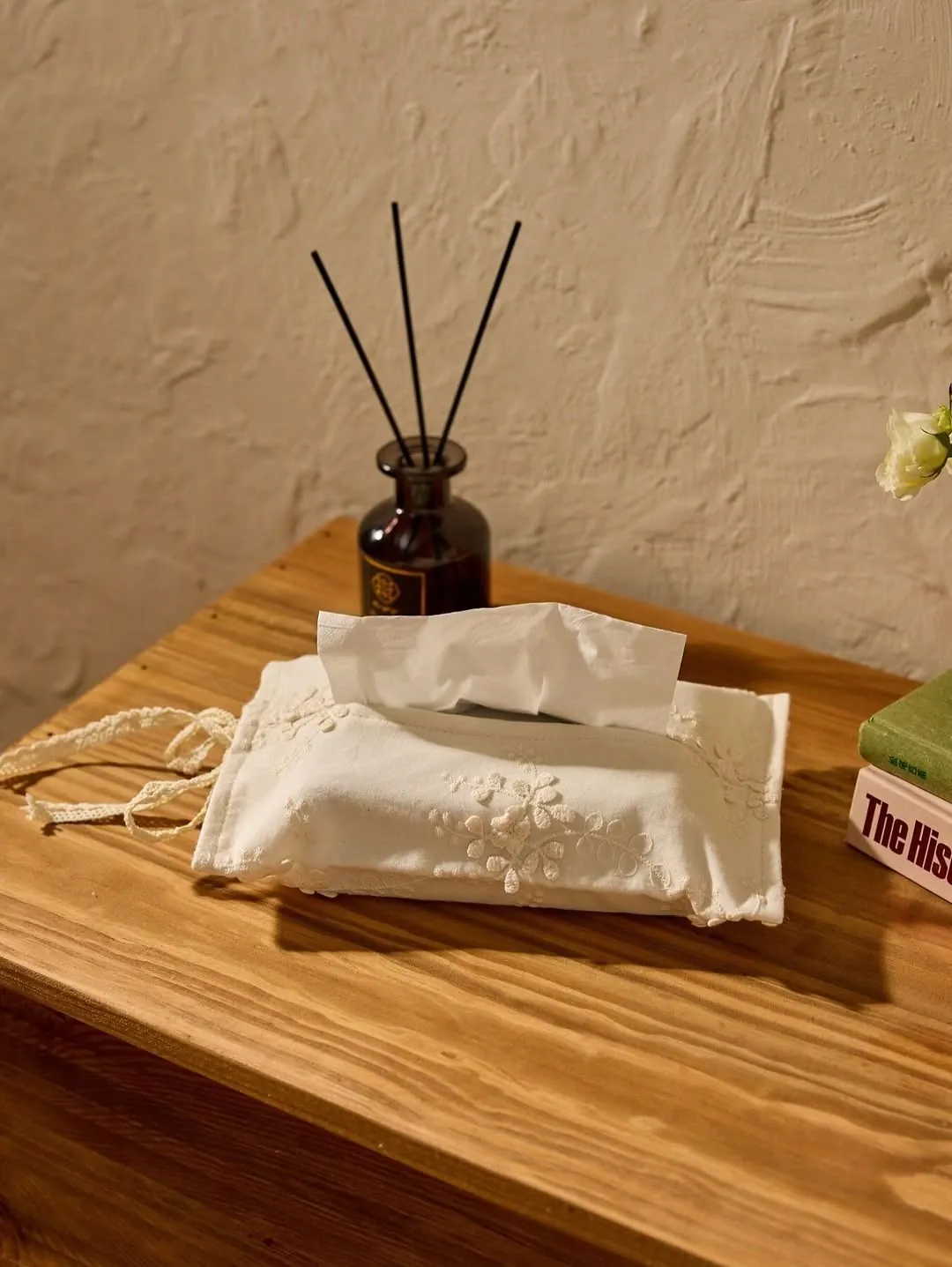 Bubble Tissue Box Holder