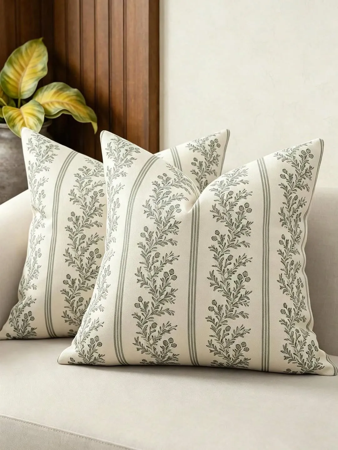 Set of 3 Woven Storage Baskets with Fabric Liner