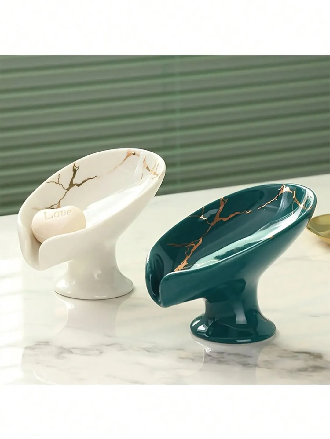Vintage Bathroom Accessory Set