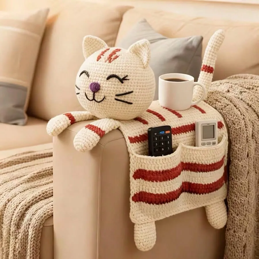 Crocheted Cat Armrest Organizer Cover