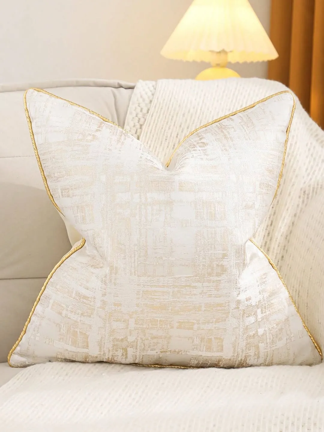 Decorative Throw Pillows