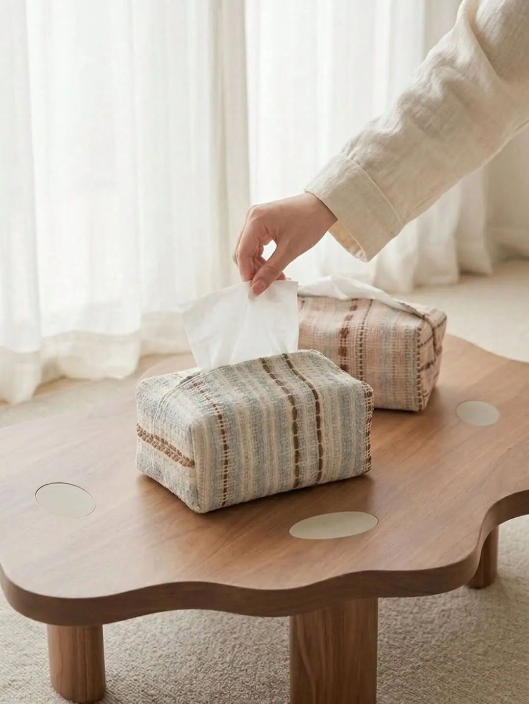 Decorative Embroidered Tissue Box Cover