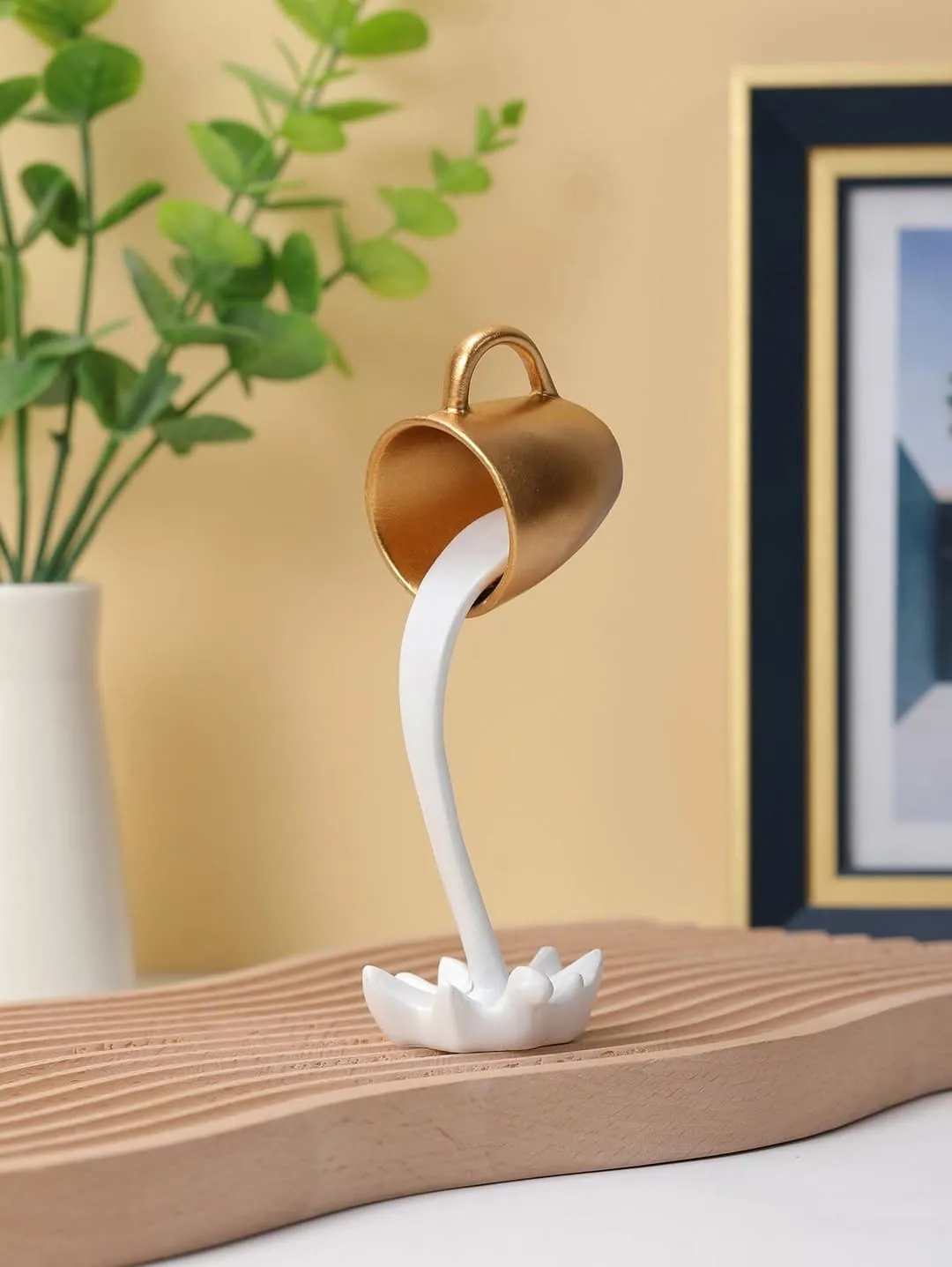 Cute Resin Egg and Chicken Decorative Figurines