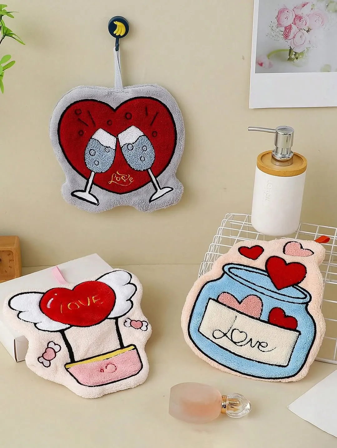 Teapot Shaped Oven Mitts