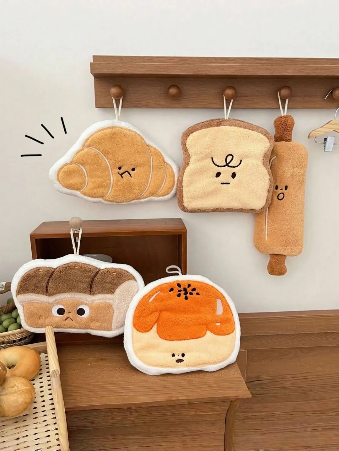 Teapot Shaped Oven Mitts