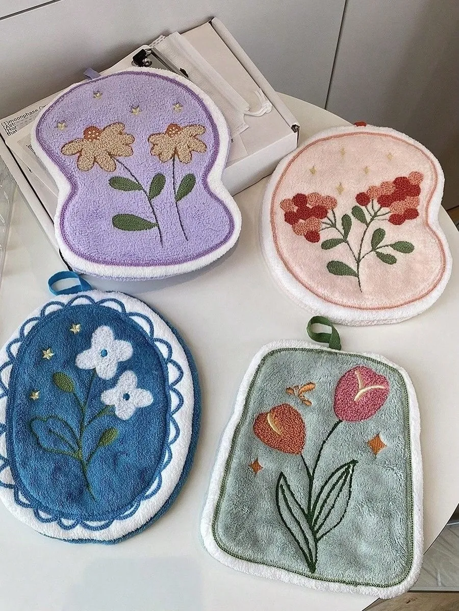 Teapot Shaped Oven Mitts
