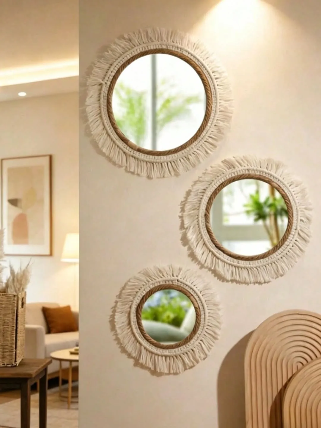 Decorative Round Rope and Pearl Wall Mirror