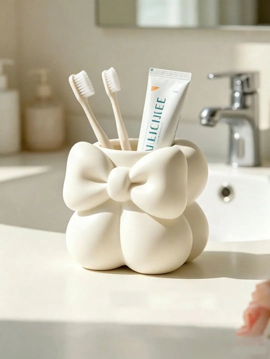 Modern Decorative Toothbrush Holder