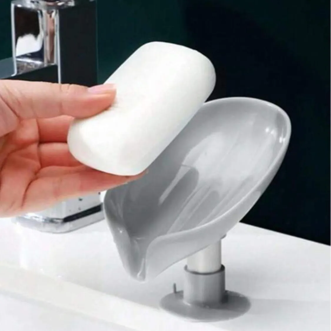 Shell-Shaped Soap Dish
