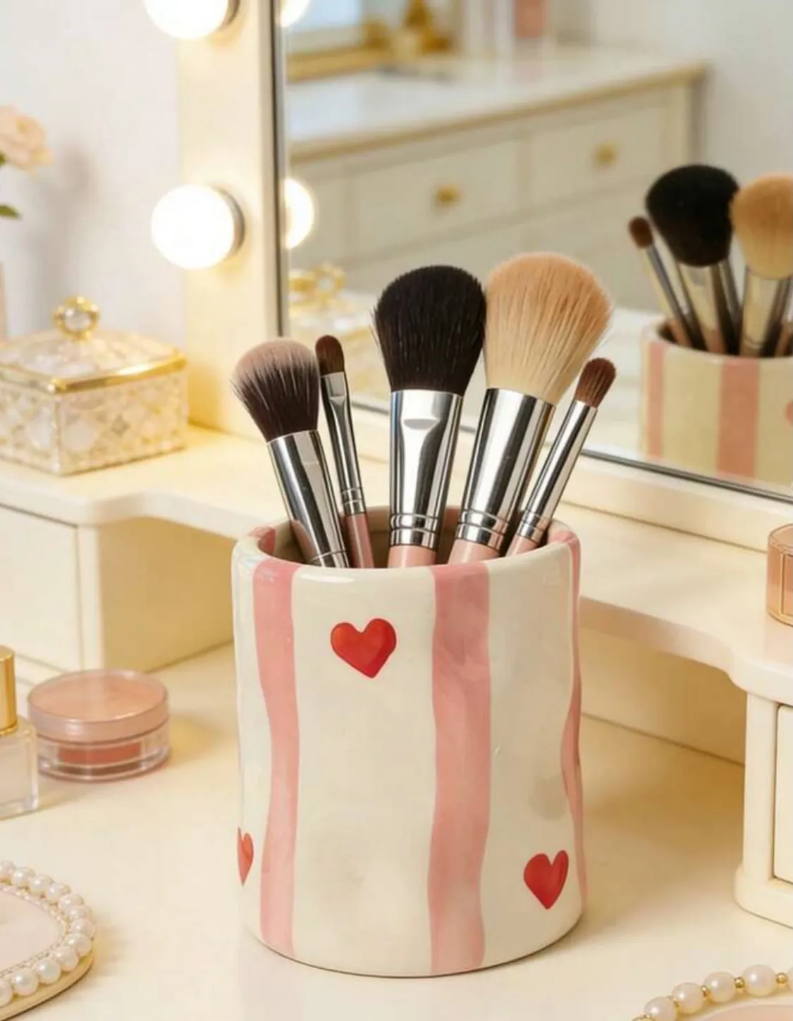 Glittery Makeup Brush Holder