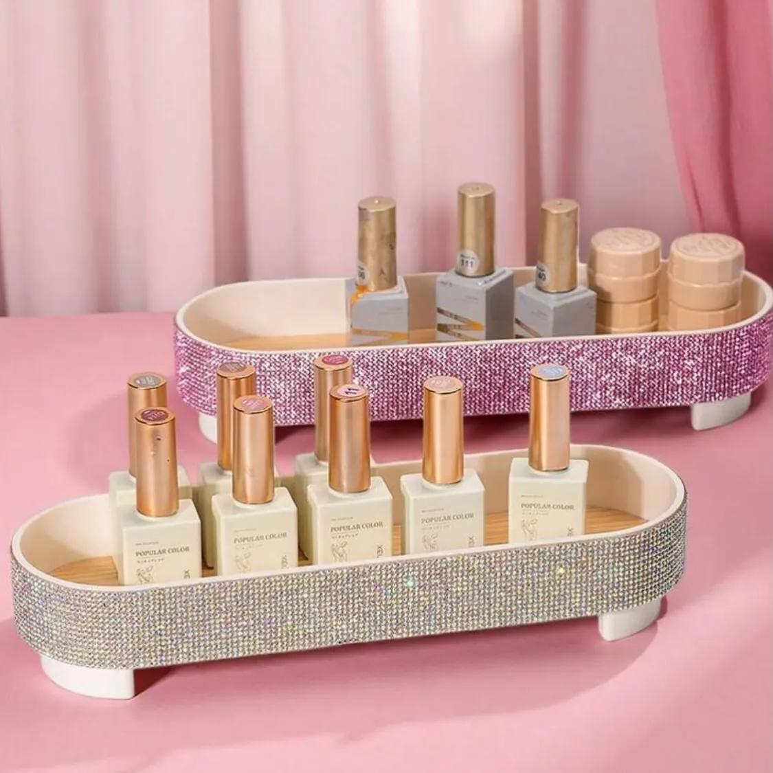 Lip-Shaped Makeup Brush Holder