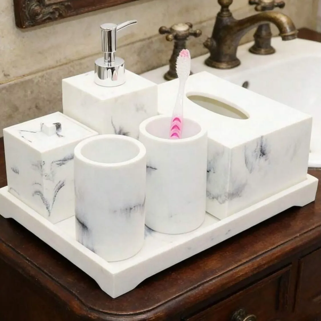 Bathroom Accessory Set