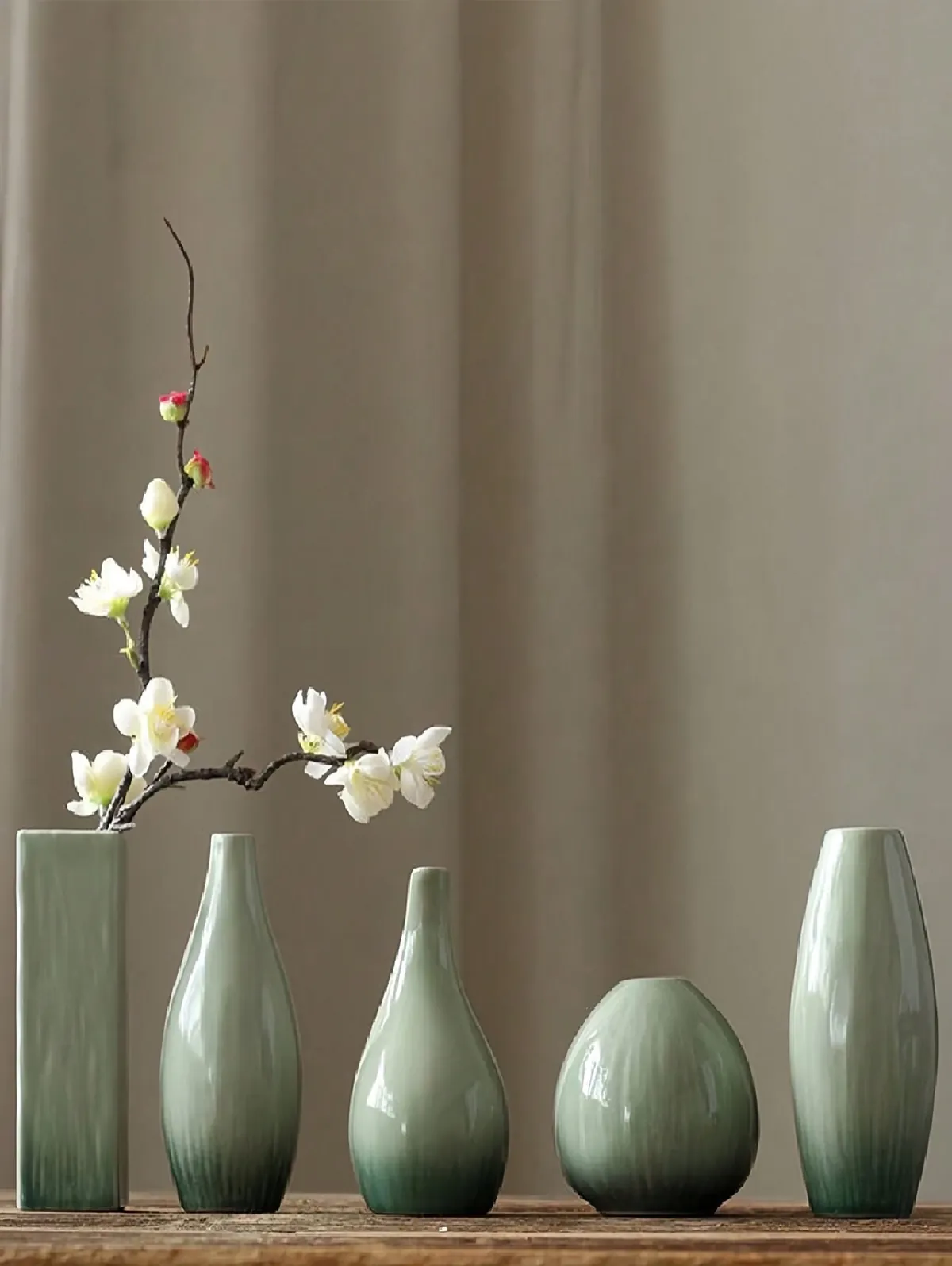 Modern Decorative Bookend Vase