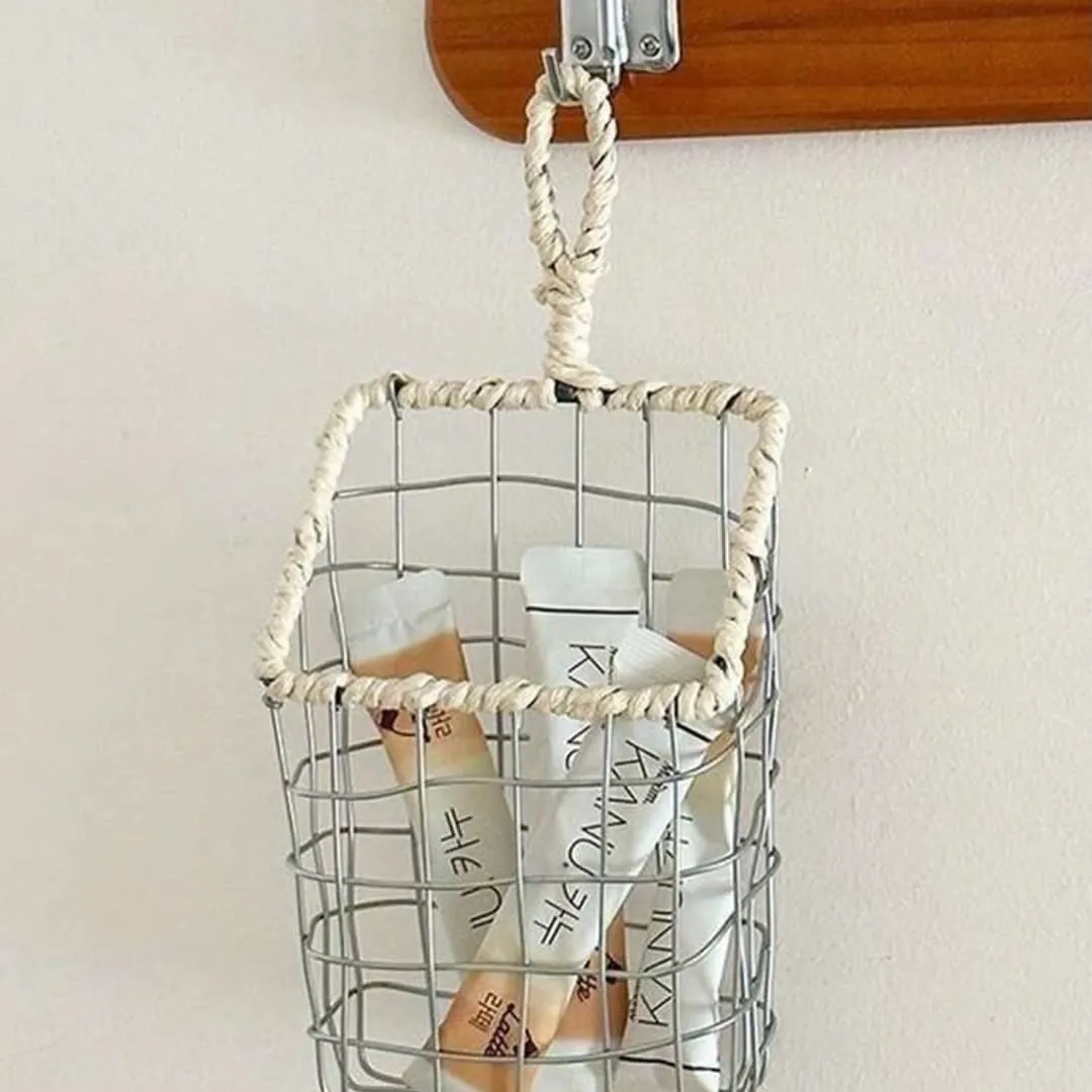 Woven Rattan Bear-Shaped Wall Shelf