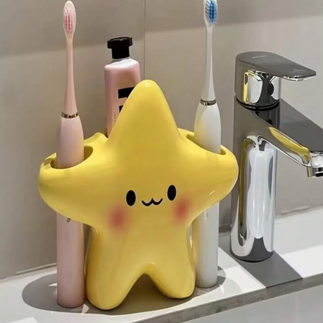 Cute Toothbrush and Toothpaste Holder