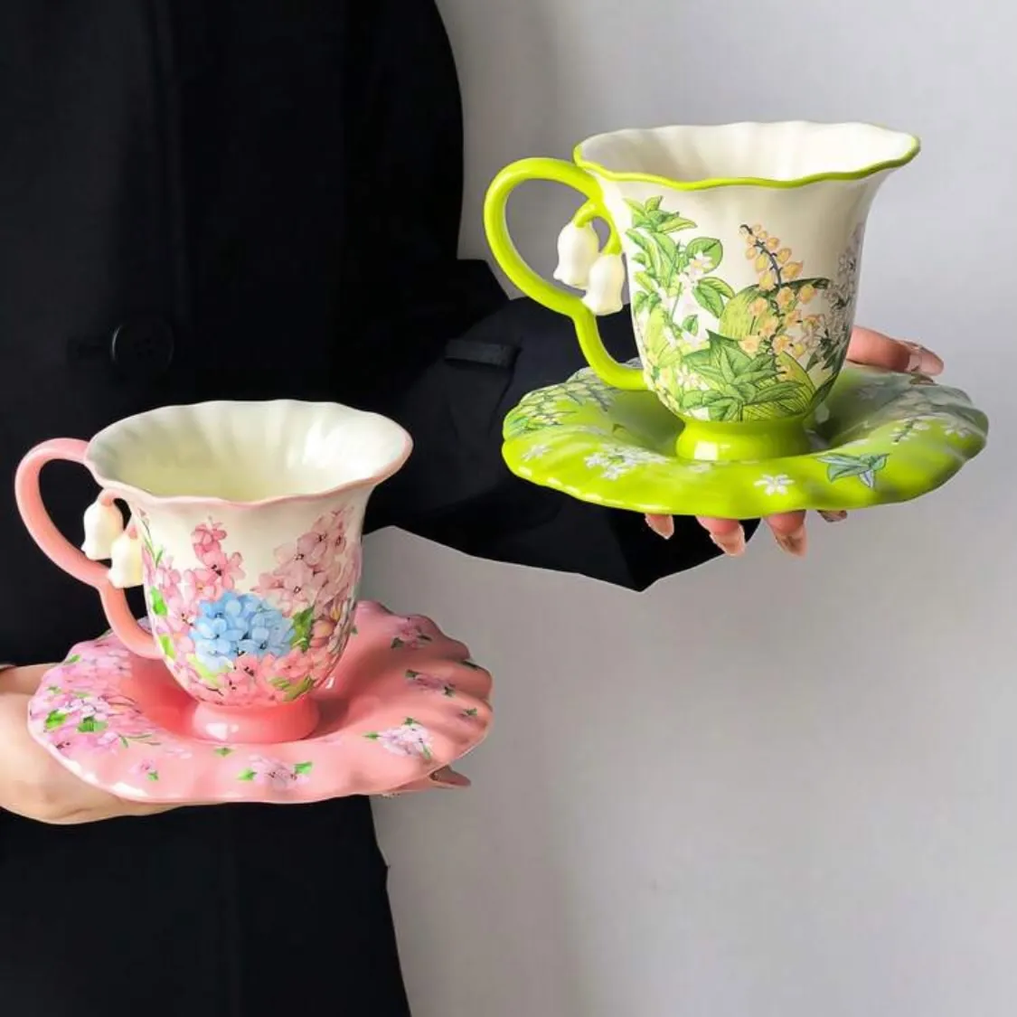 Flower-Shaped Decorative Bowls