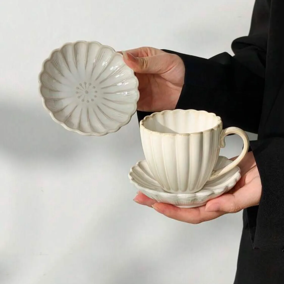 Flower-Shaped Decorative Bowls
