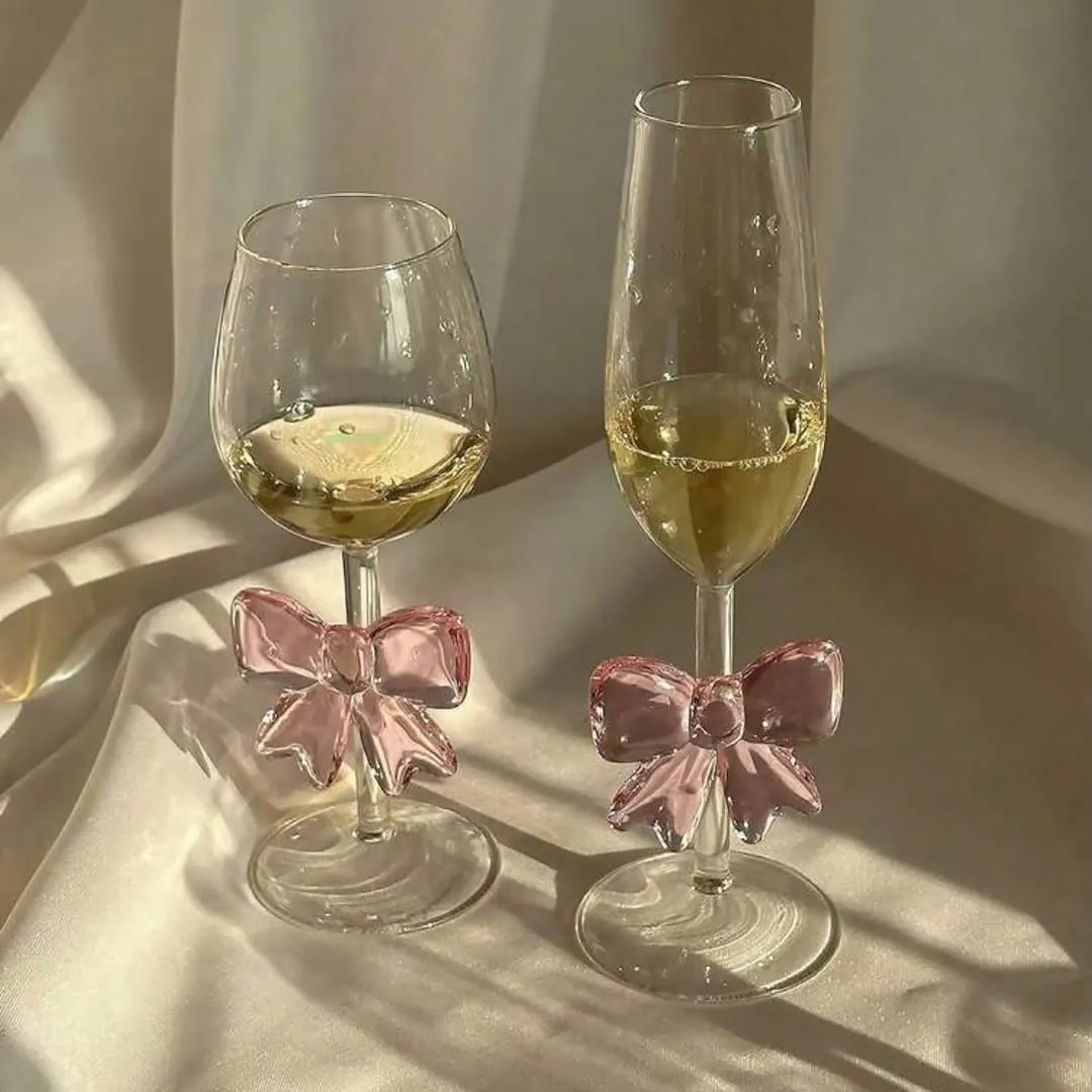 Bow-Decorated Wine Glasses