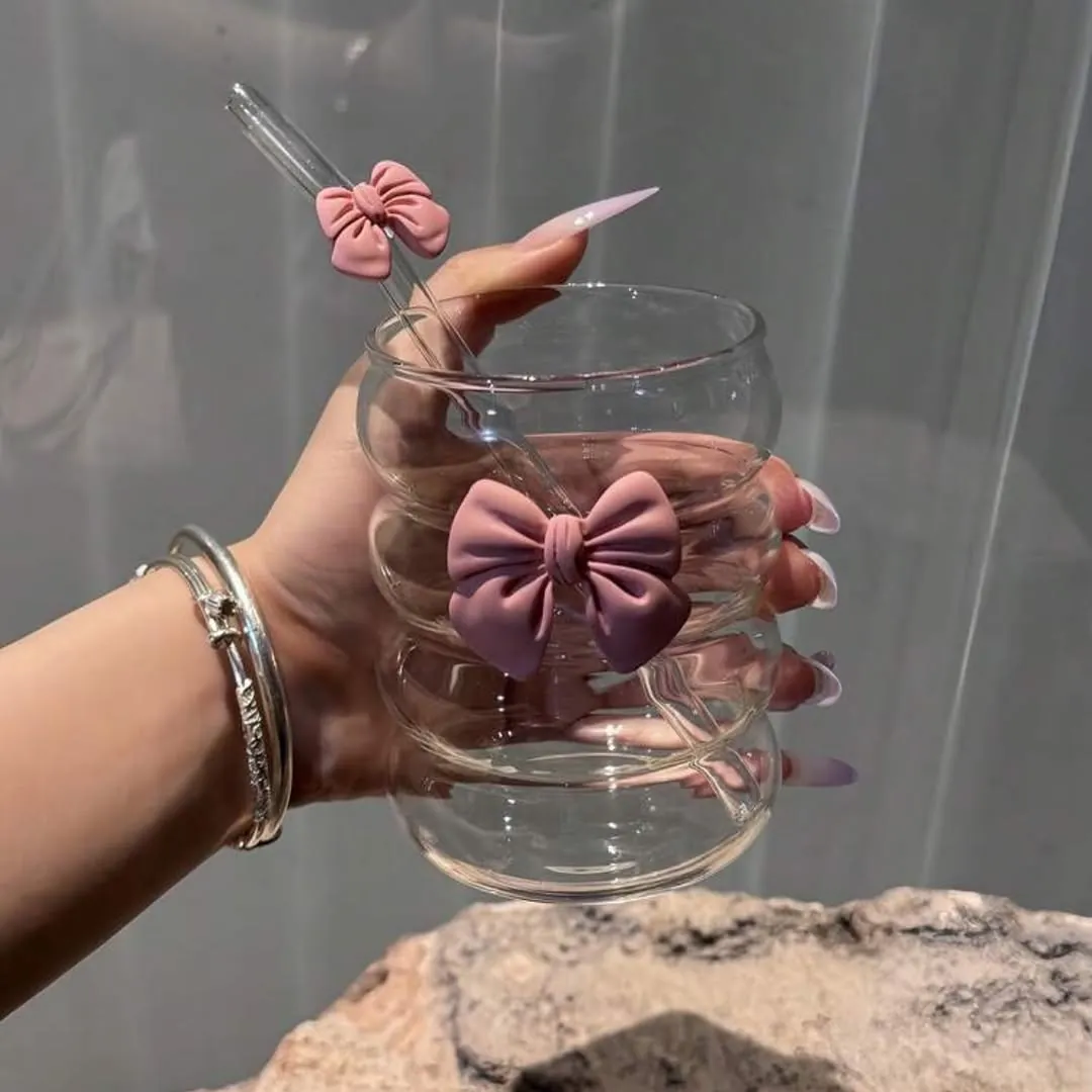 Bow-Decorated Wine Glasses