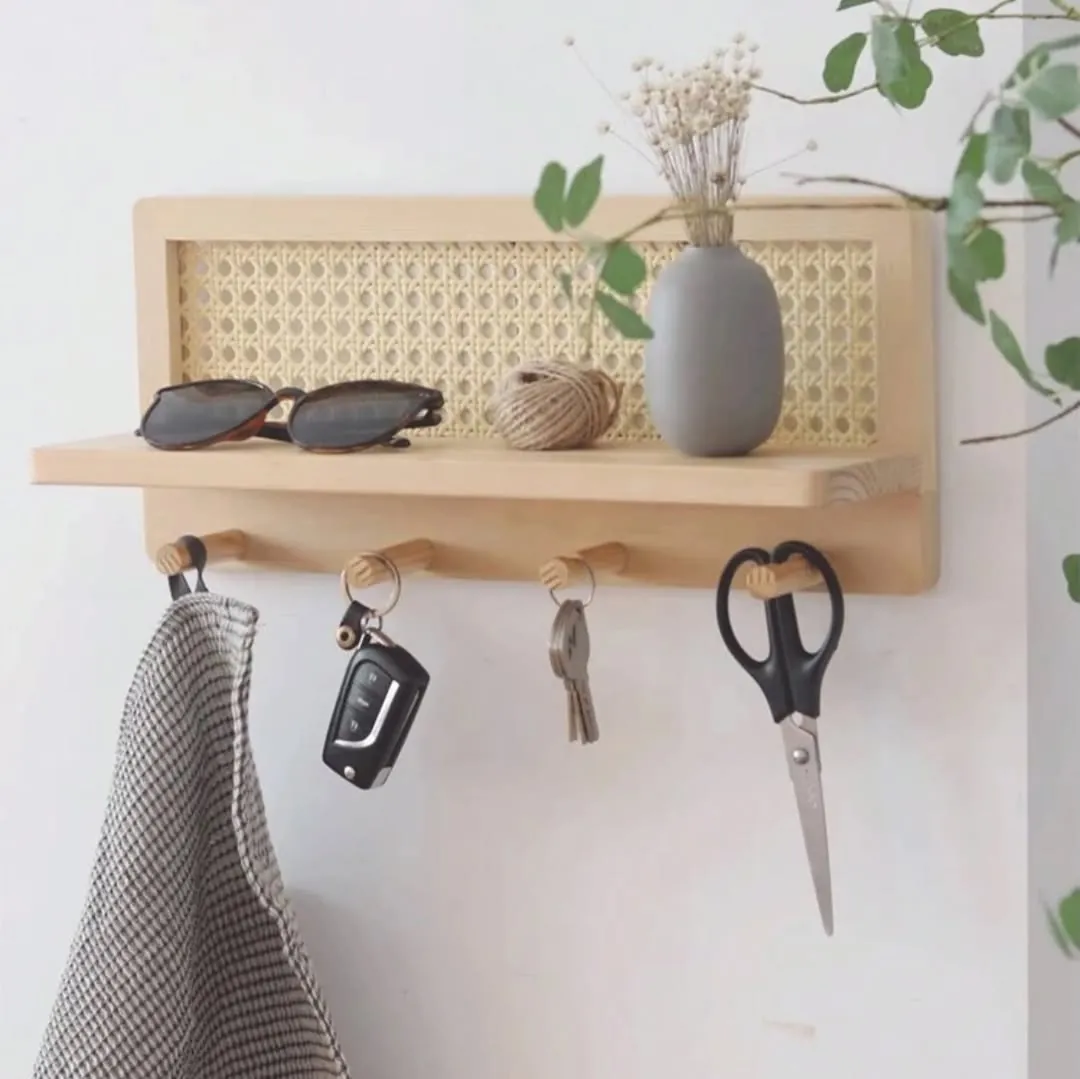 Wall-Mounted Decorative Shelf with Hooks