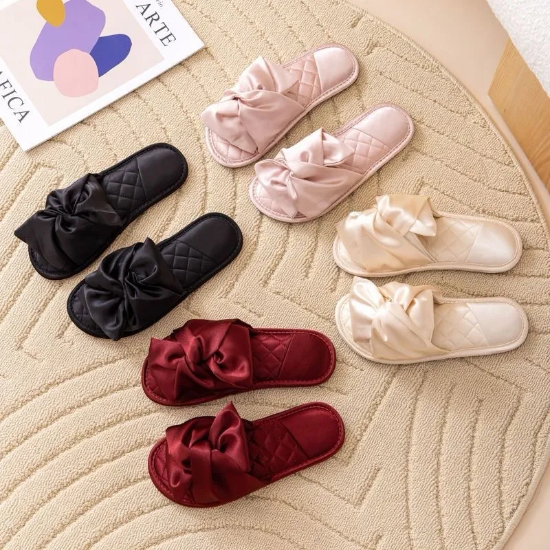 Women's Fuzzy Bow Slippers