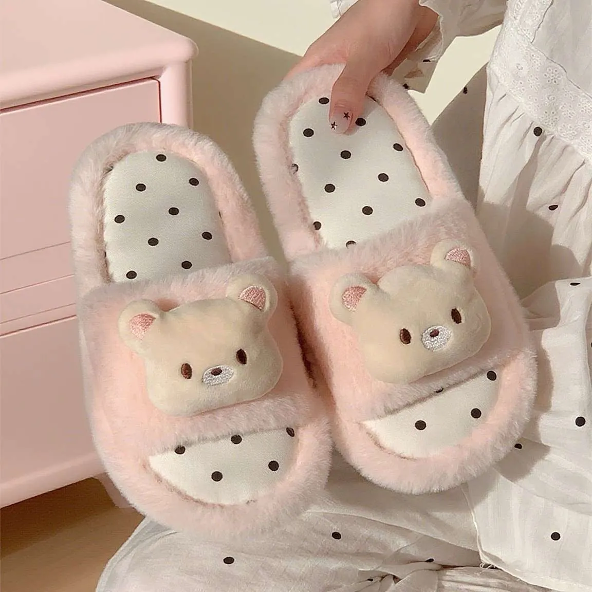Women's Fuzzy Bow Slippers
