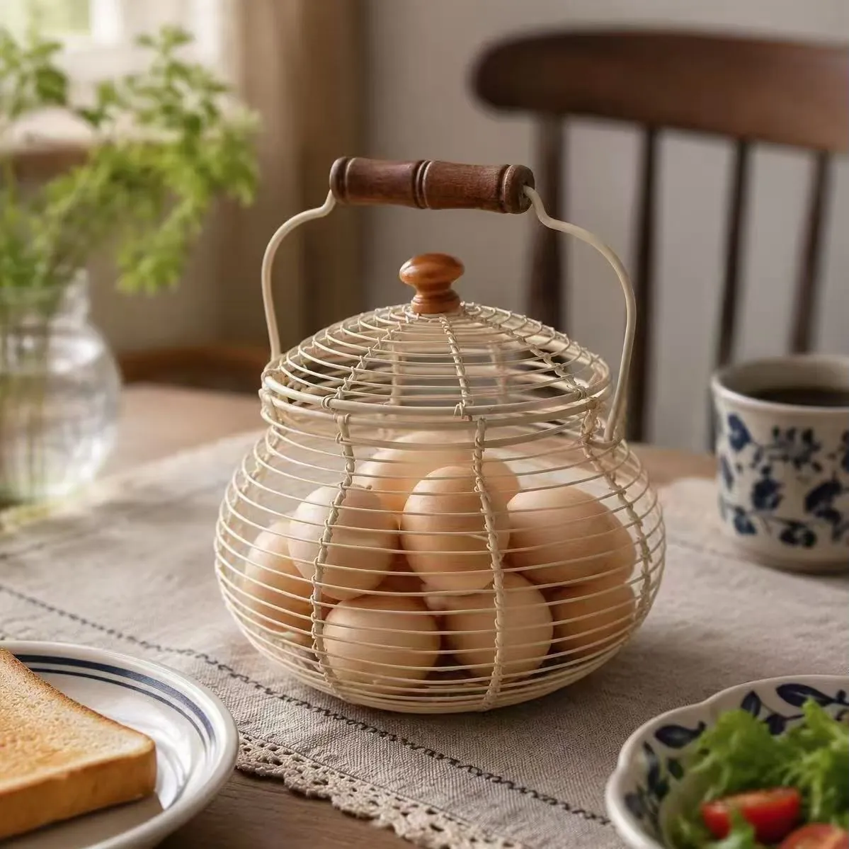 Metal Egg Basket with Lid