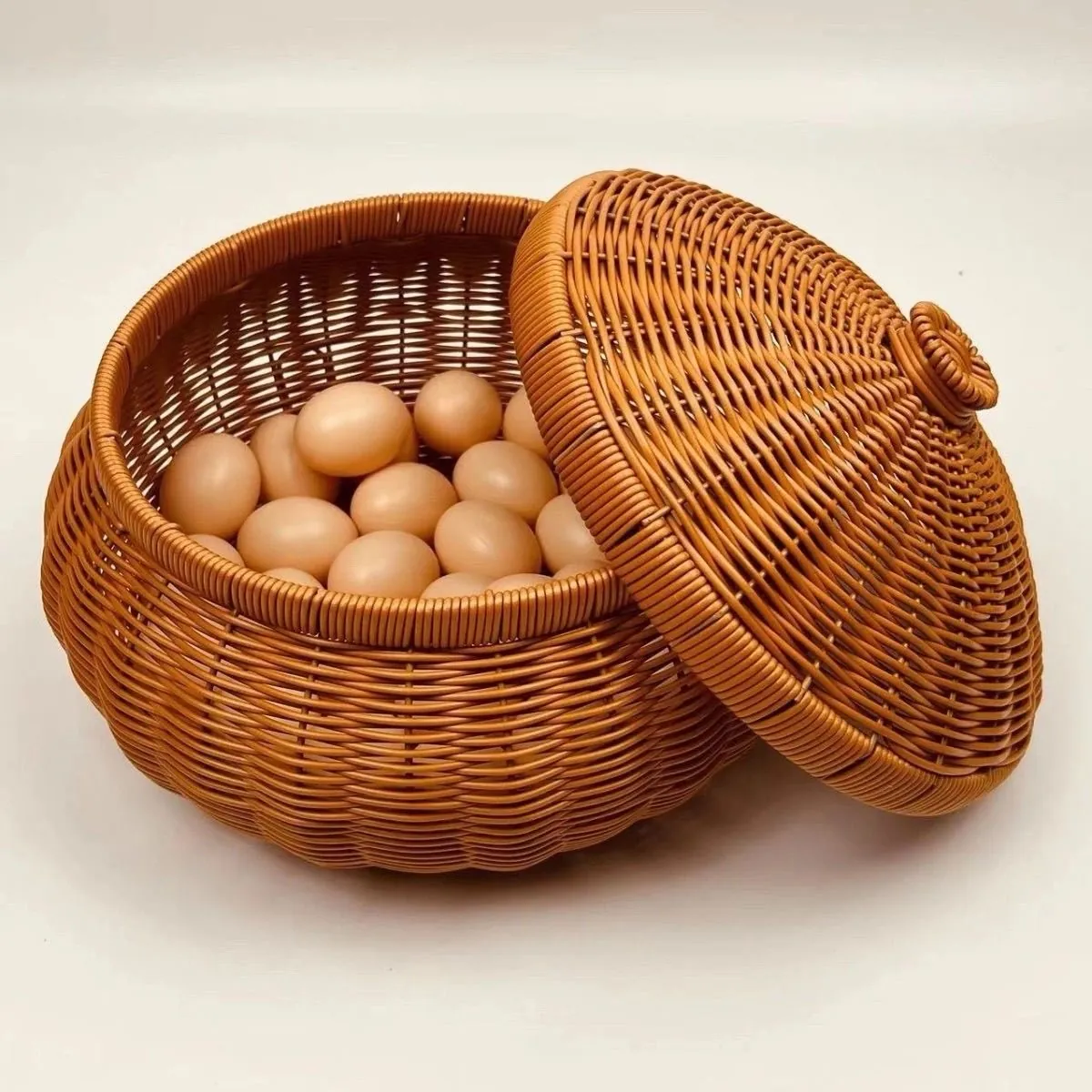 Metal Egg Basket with Lid