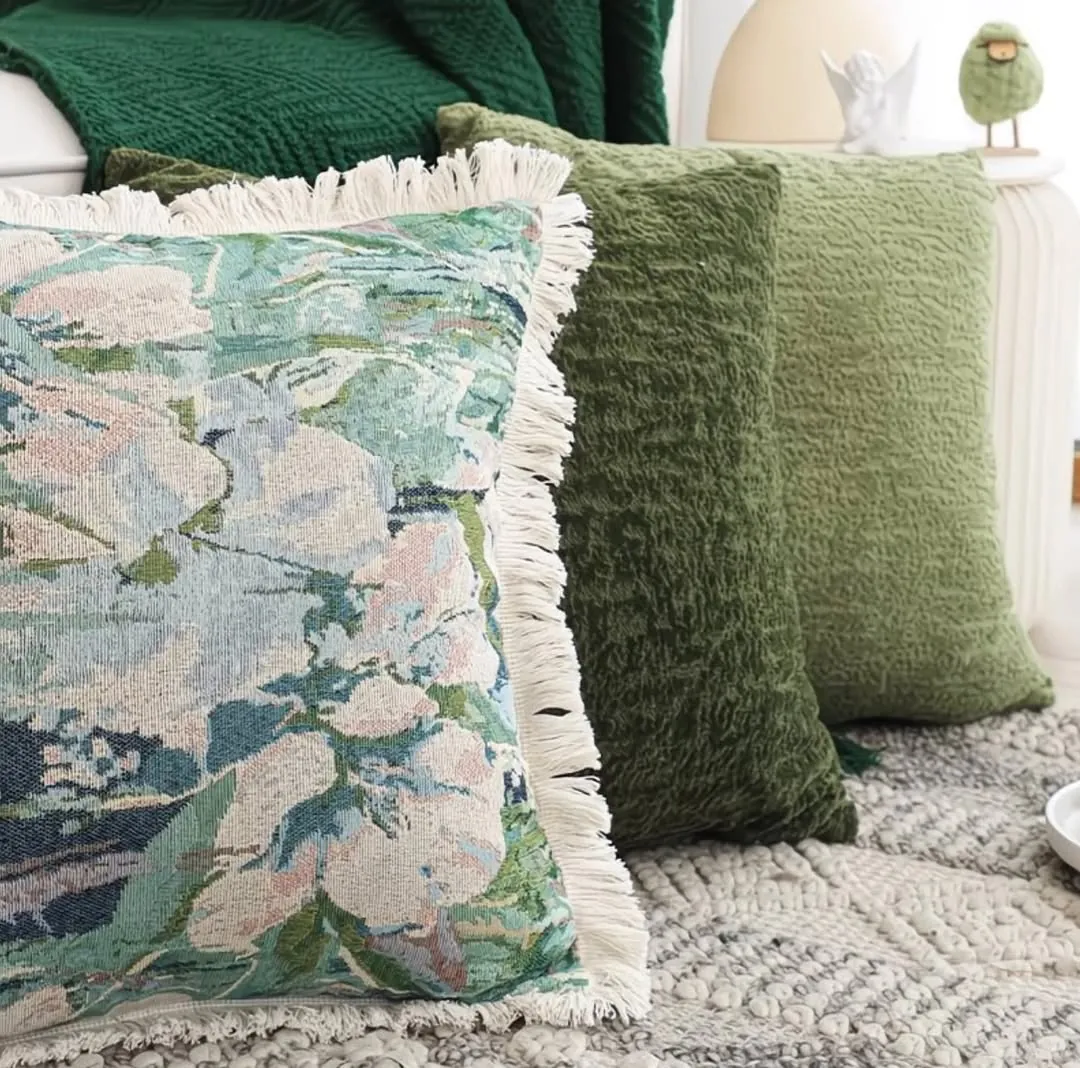 Decorative Throw Pillows