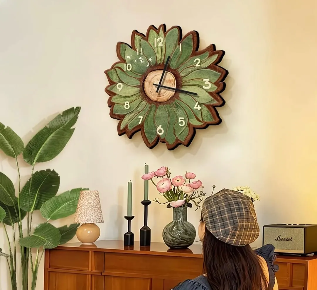 Shell-Shaped Tissue Box