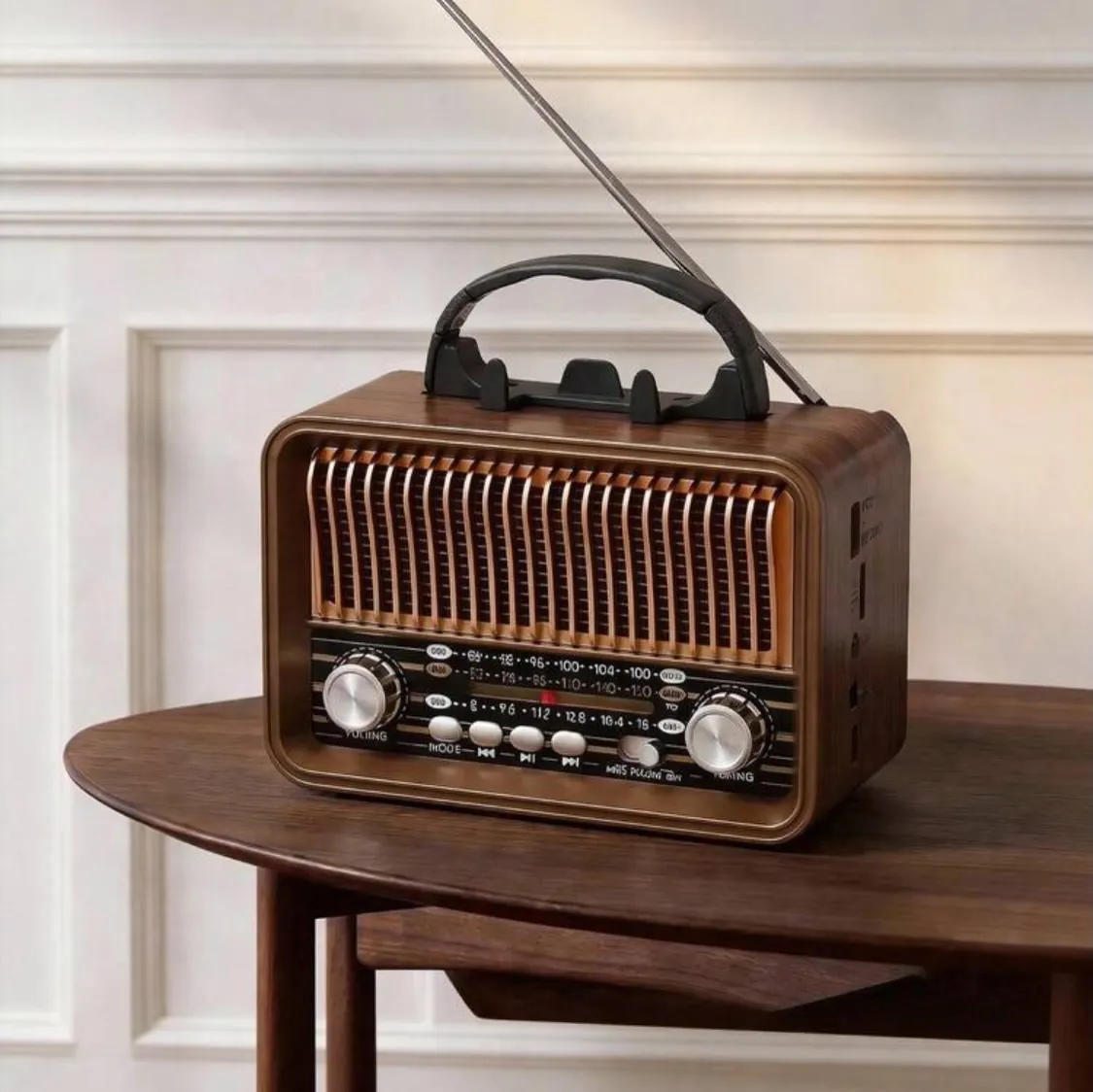Vintage Style Radio