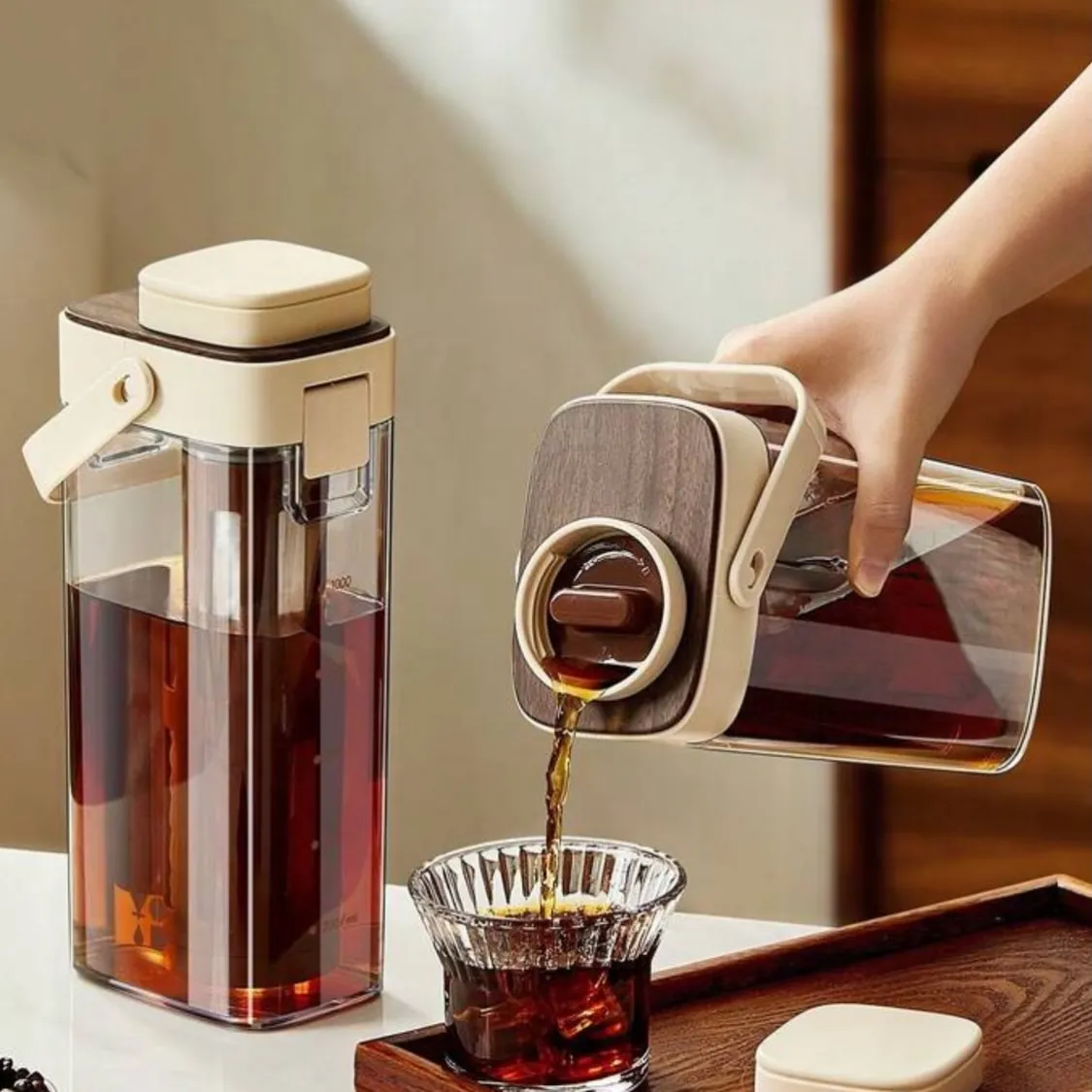 Glass Coffee Carafe with Wooden Handle