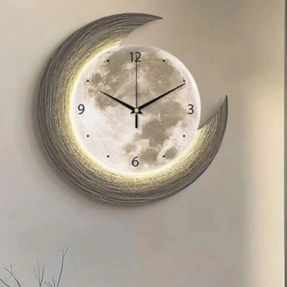 Modern Teardrop Wall Clock