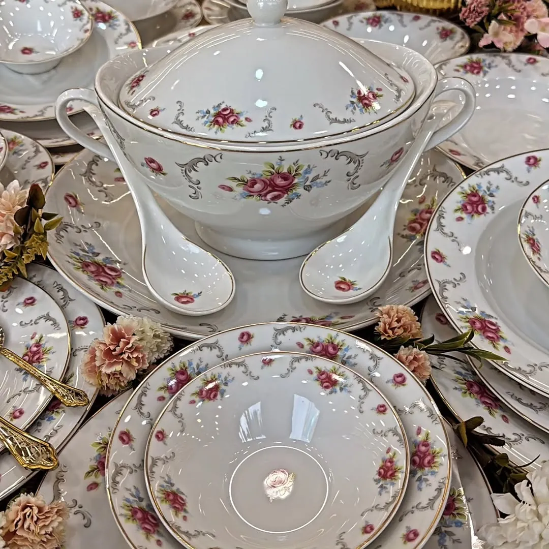 Valentina Porcelain Dinner Set 82 Pieces