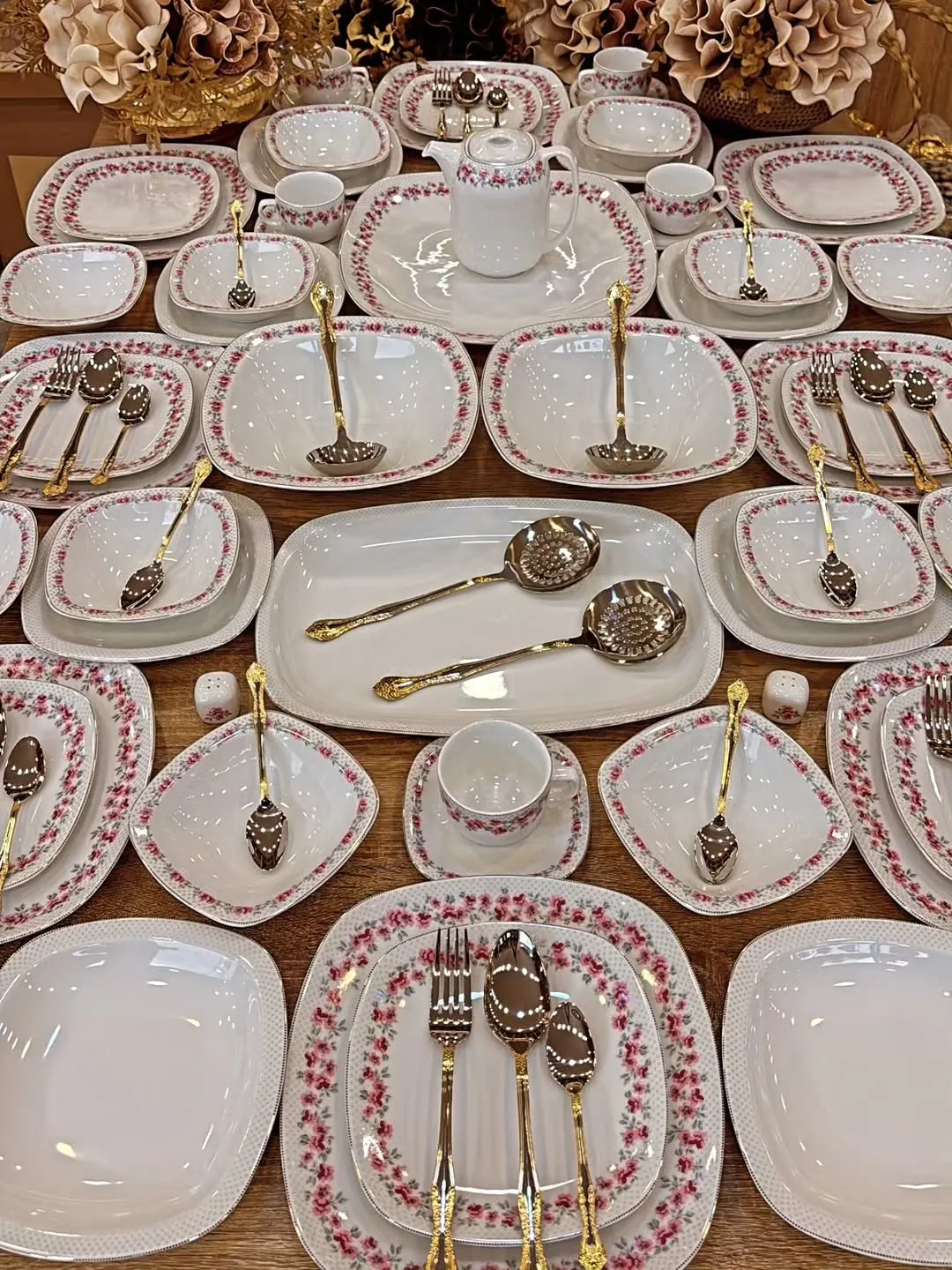 Zarin 73-Piece Floral Dinner Set (12 Person)