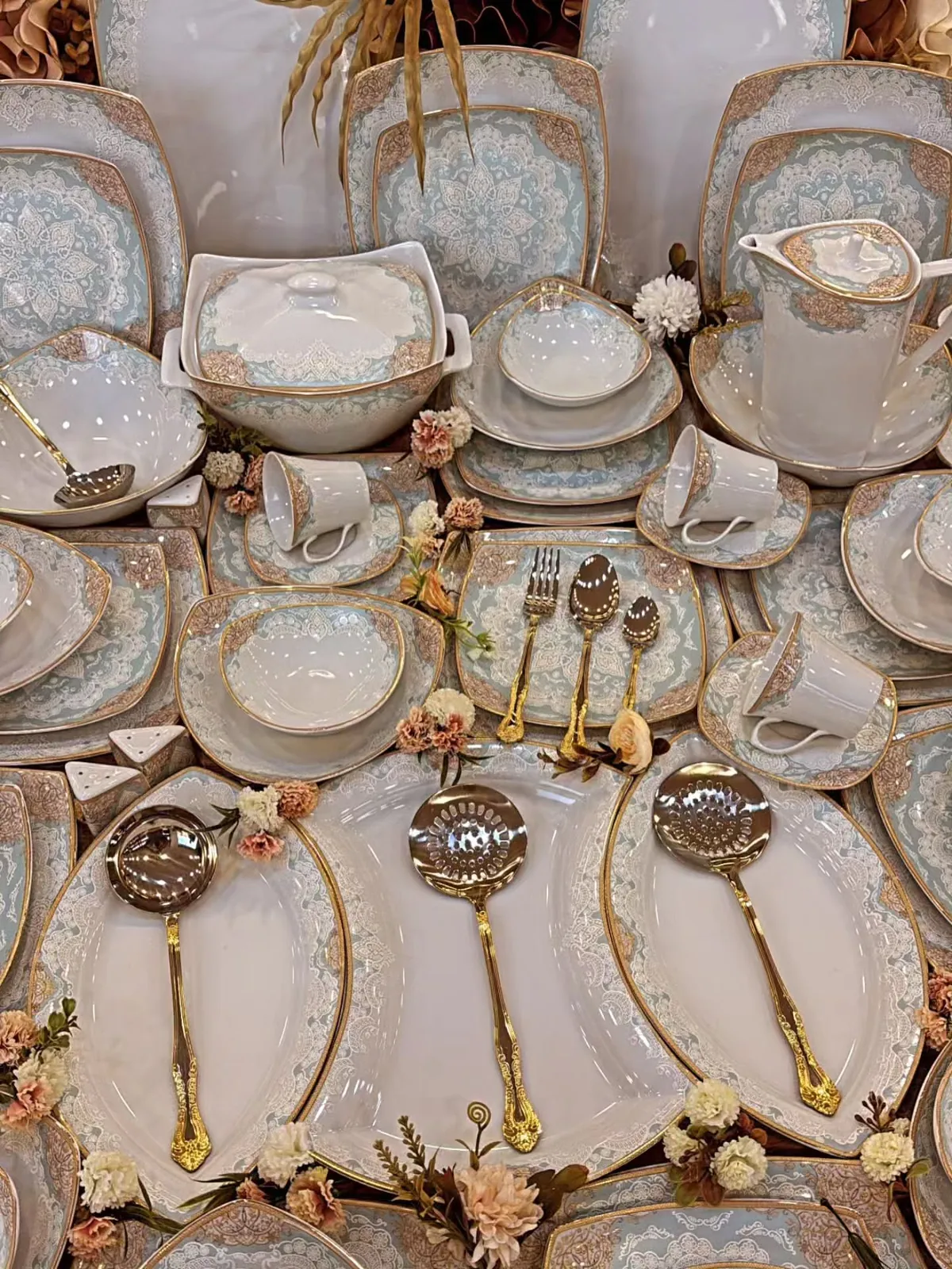 Luxury Ceramic Dinnerware Set