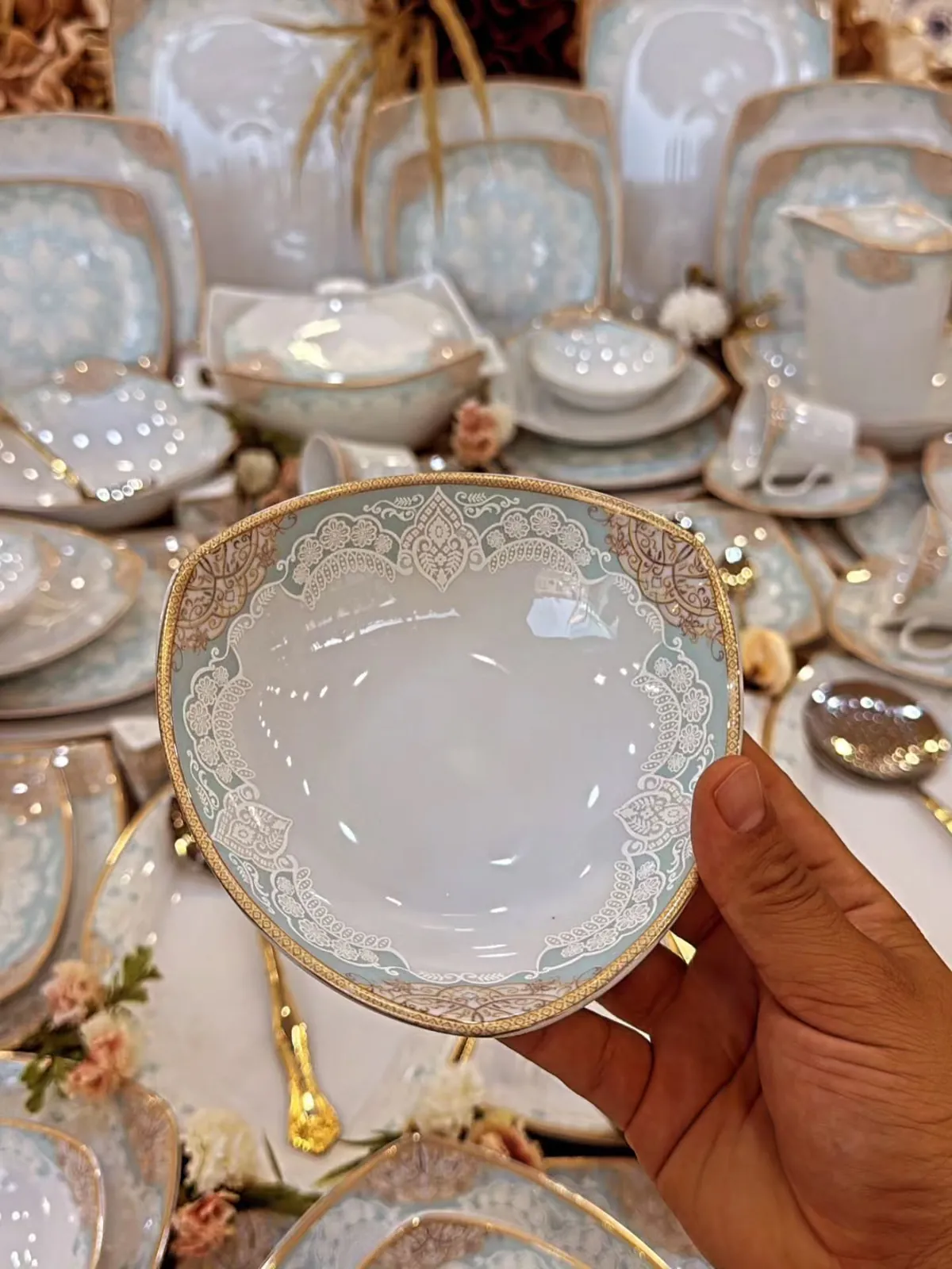 Luxury Ceramic Dinnerware Set