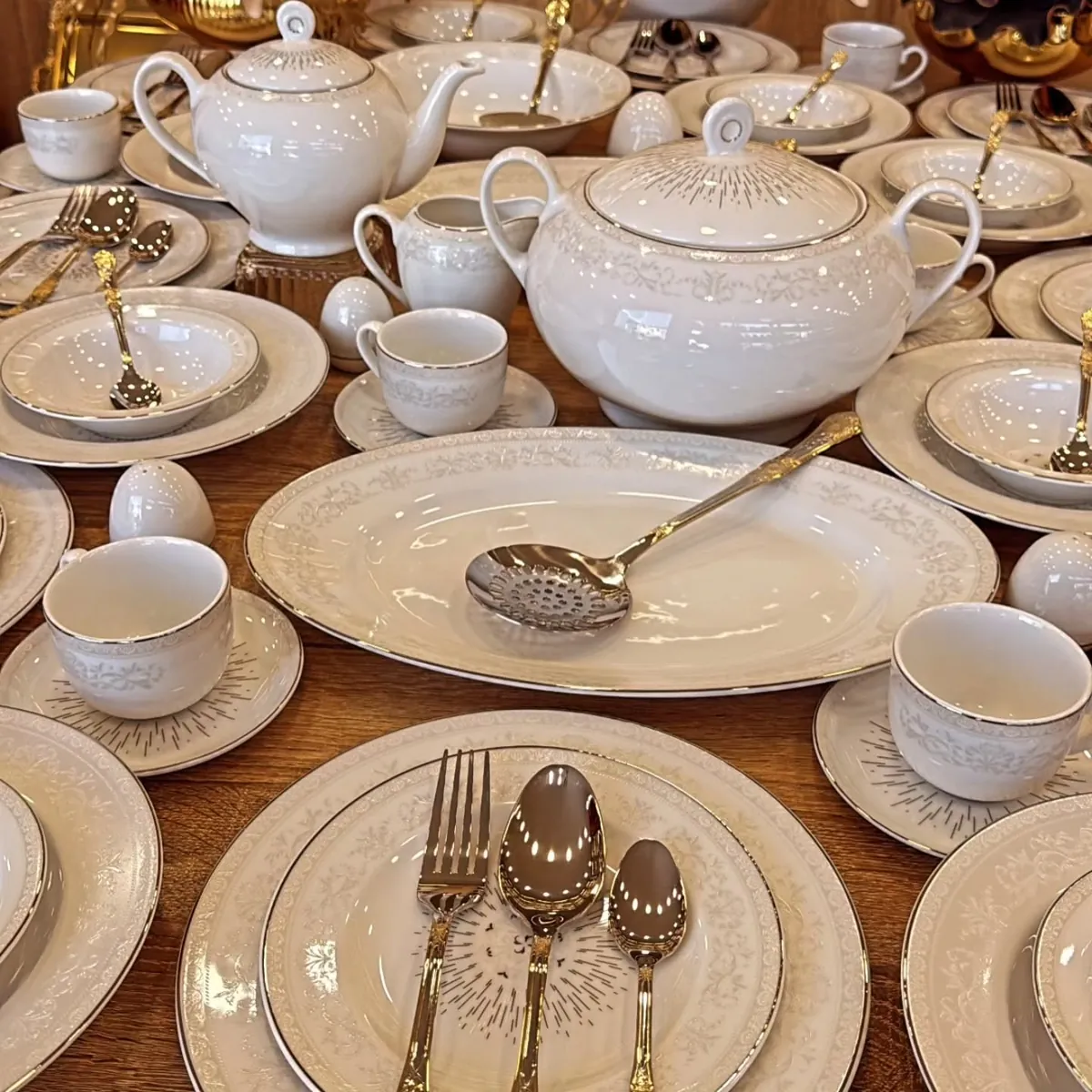 Italian Design Dinnerware Set