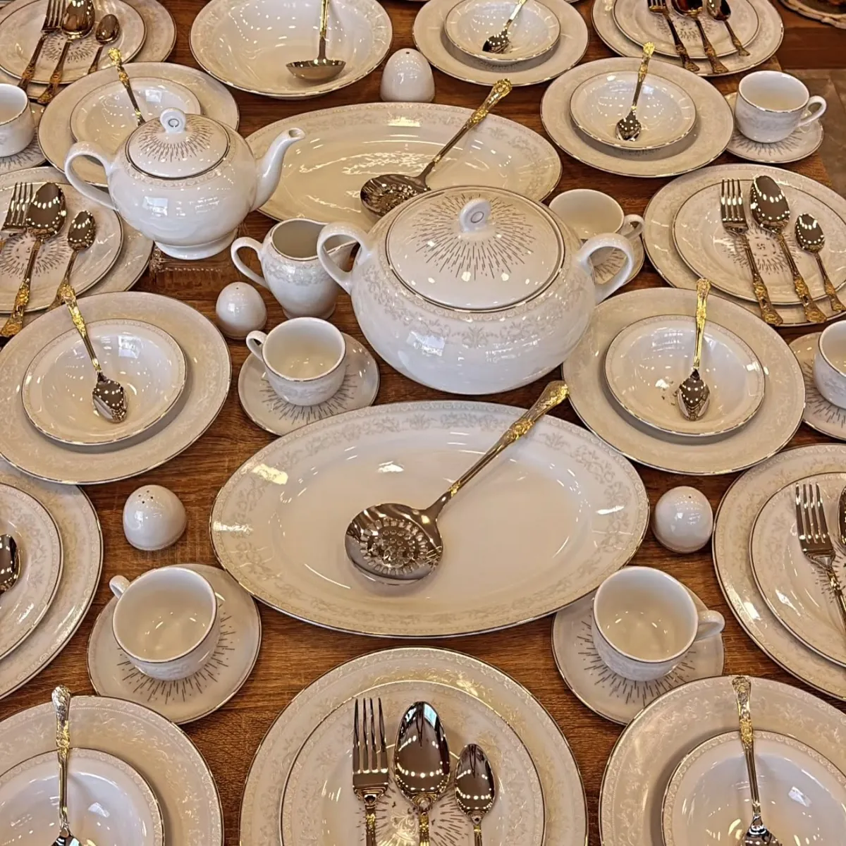Italian Design Dinnerware Set