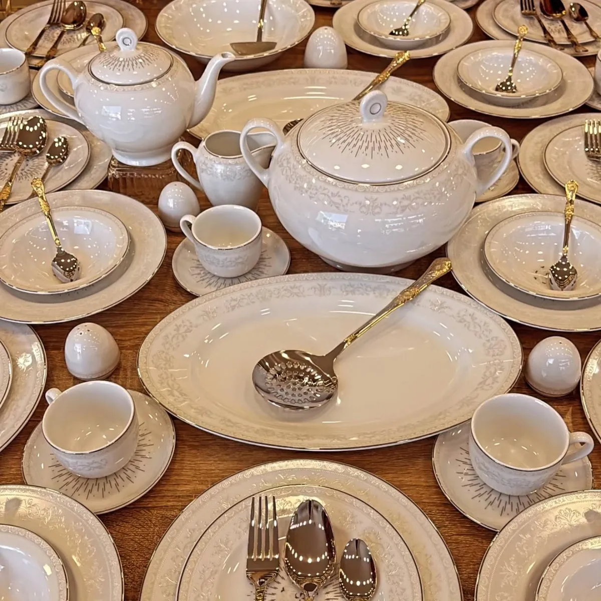 Italian Design Dinnerware Set