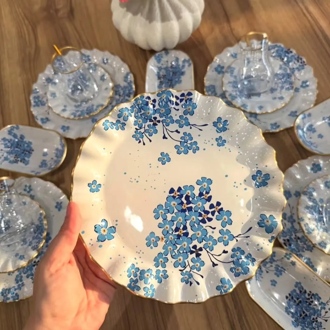 Blue Floral Dinnerware Set