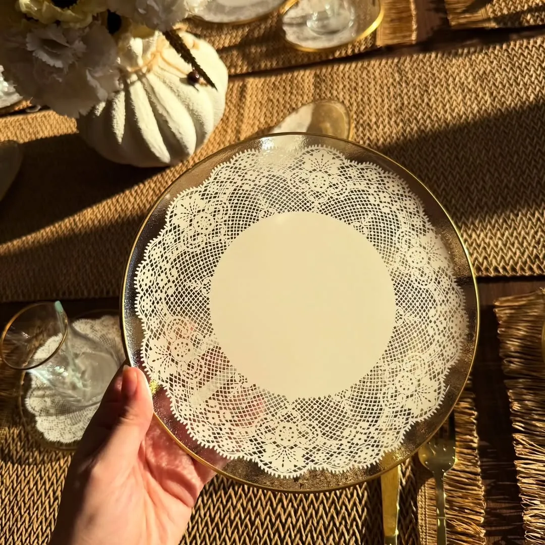 Elegant Lace Pattern Glass Plate