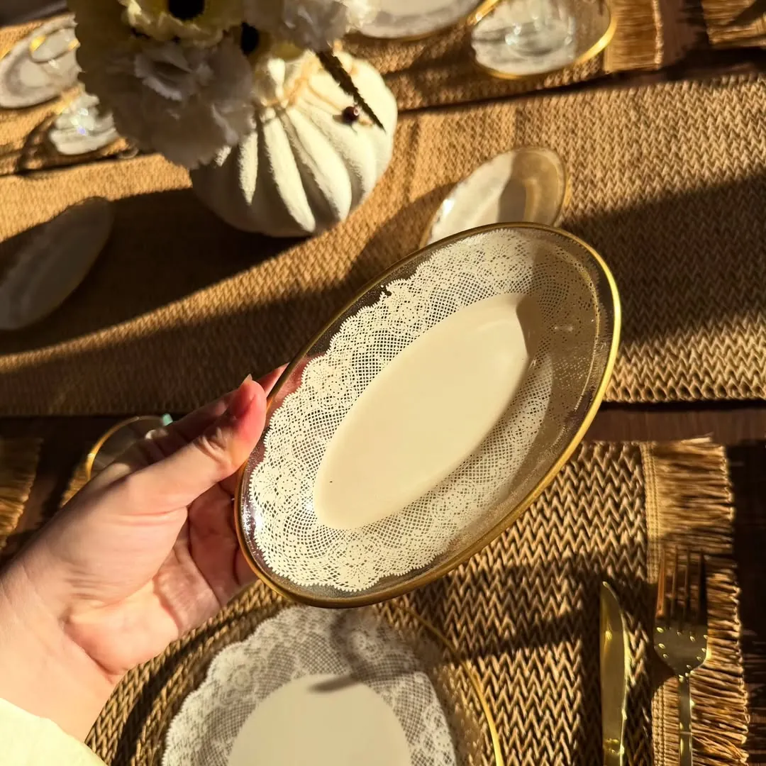 Elegant Lace Pattern Glass Plate