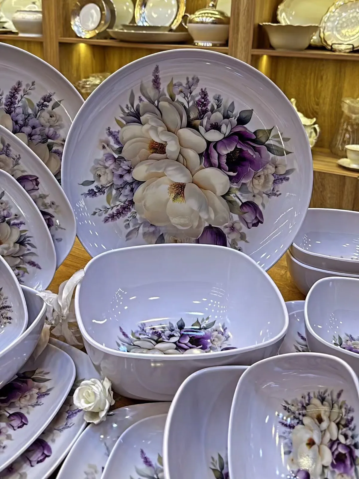 Floral Plastic Dinnerware Set