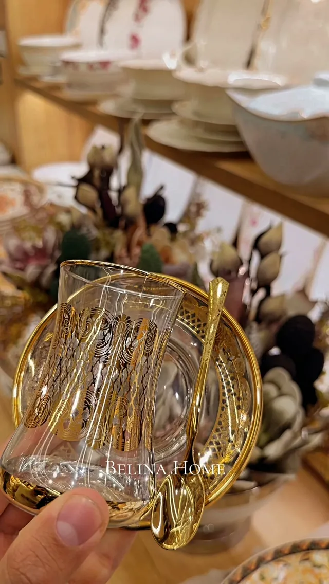 Luxury Gold-Trimmed Tea Glass Set