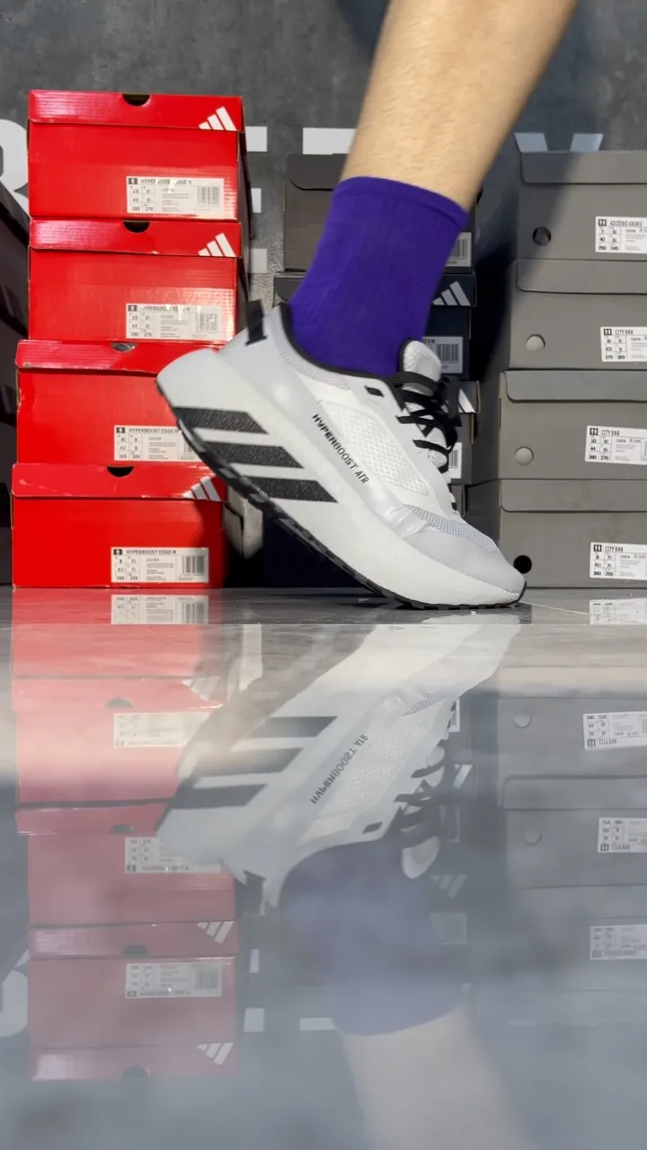 Hyper Boost Artie Shoes